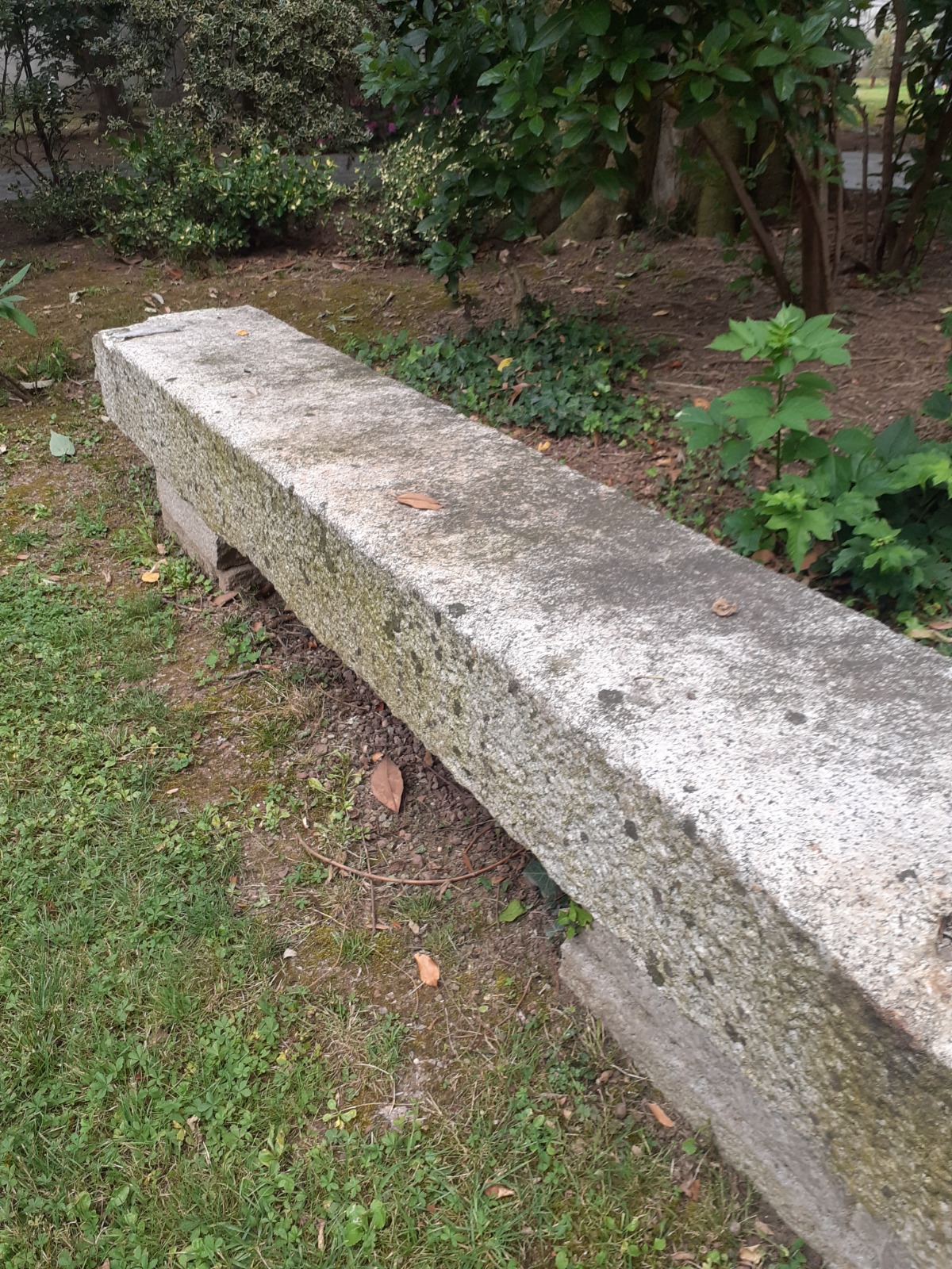 Panca in pietra - Prima